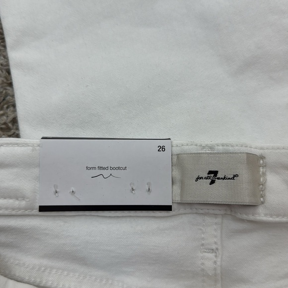 7 For All Mankind Kimmie Mid-Rise Stretch Boot-Cut Jeans In White Size 26 NTW - Picture 15 of 17